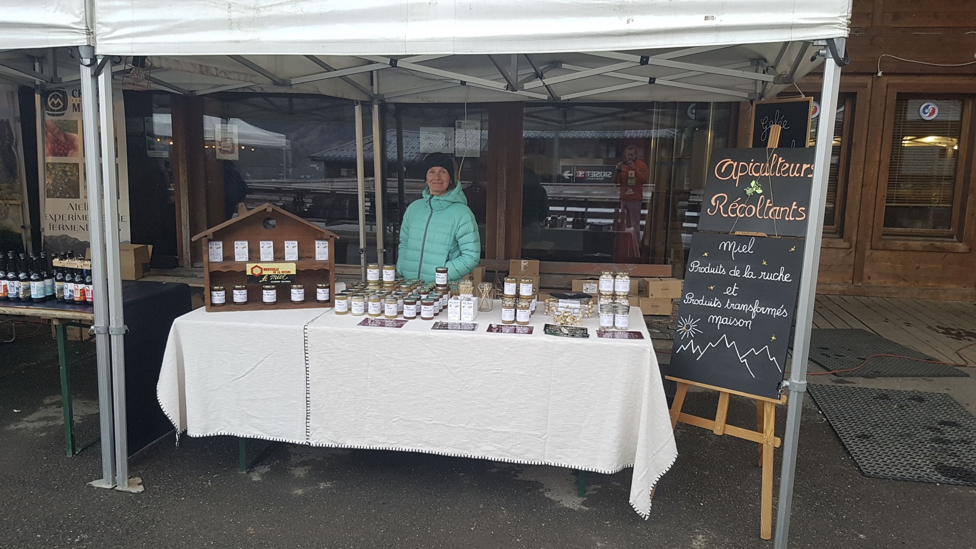 Marchés de Noël en Haute-Savoie : retrouvez nos miels de montagne